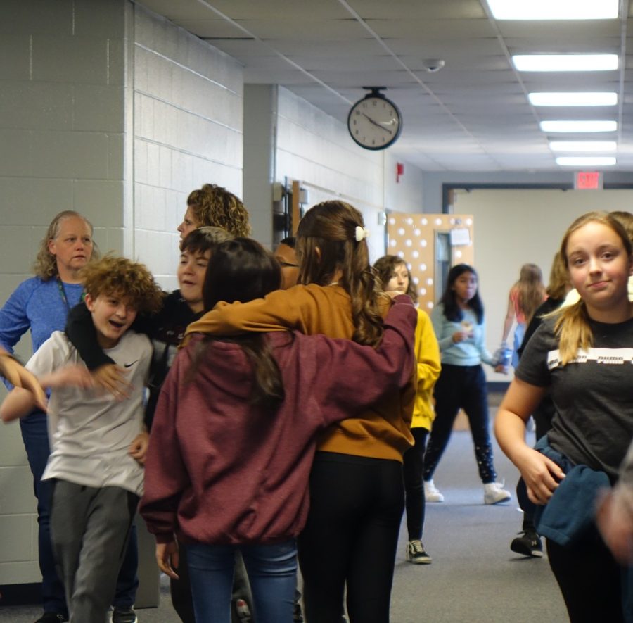 Seventh grade students pass from class to class in the hallways. All WRMS students get four minutes to get to their next class. Many students use it as a social time to talk to friends before a 45 minute class.
