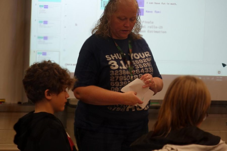 On Thursday March 9th, Mrs. Wilcox teaches the students about Pi Day and has them organize the numbers of Pi and put them in the correct order. The All Stars celebrated Pi Day on the last day before spring break. Caption by Jakobe Stringfield & Zach Wright.