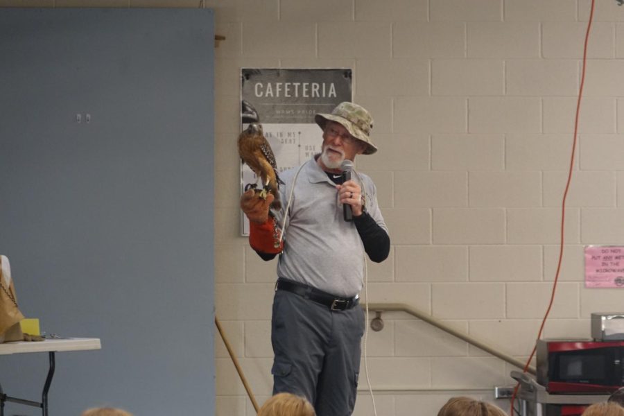 On March 29th, Mr. Tubbs gets the 7th graders ready to listen and watch the presentation about Operation Wildlife and their birds.