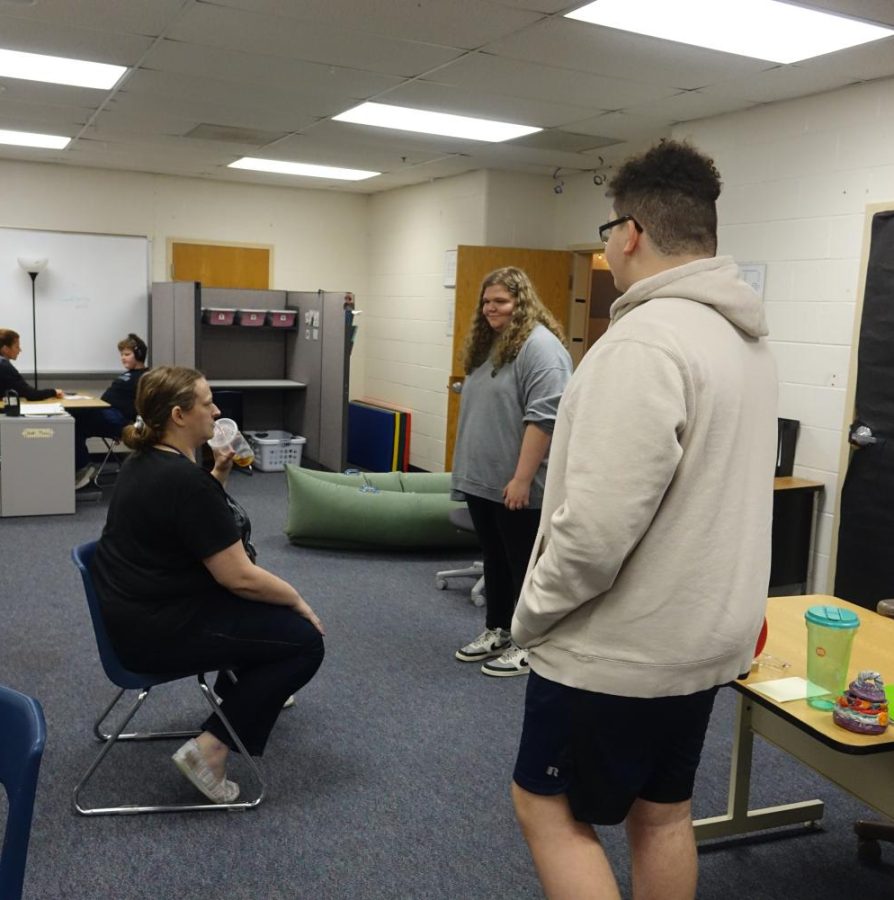 In room D5 on March 2nd, Mrs. Spaulding and 7th graders Elijah George & Ayriana Bernskoetter play statues. Statues is a game where one person turns their back and the others move but when they look at back, they have to be still. Mrs. Spaulding listed the ways this game helps students. “We have been playing statues as a way to practice self regulation, and to control our impulses,” said Spaulding. 