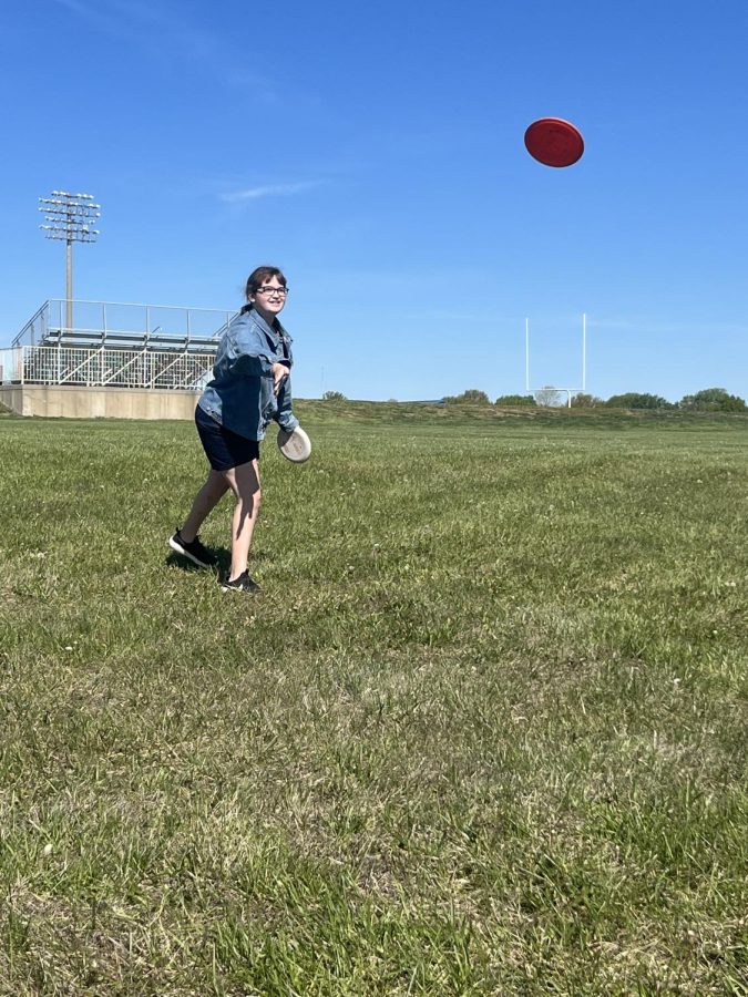 Ms. Lindstroms 3rd hour class plays Frisbee golf outside on Wednesday May 3rd for a PE activity. 8th grader Caleb Huntington said, “I like throwing the disc.   
